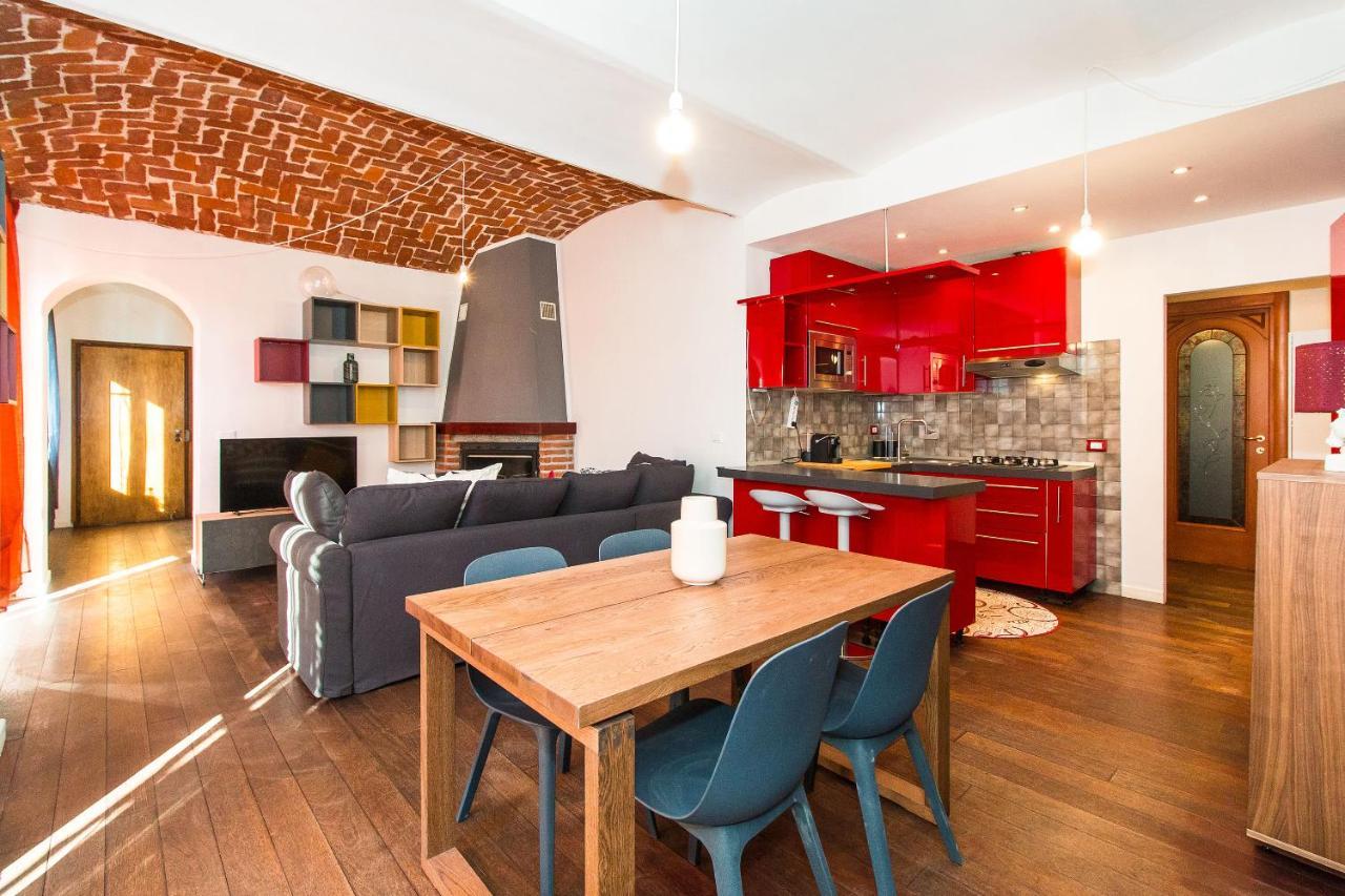 Colorful Statuto Square Design Apart Apartment Turin Luaran gambar